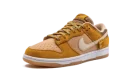Dunk Low SE "Teddy Bear Praline"