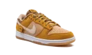 Dunk Low SE "Teddy Bear Praline"