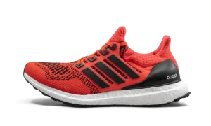 UltraBOOST "Solar Red"