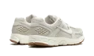 ZOOM VOMERO 5 WMNS "Light Orewood Brown"