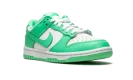 DUNK LOW WMNS "Green Glow"