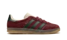 Gazelle Indoor "Shadow Red Shadow Green"