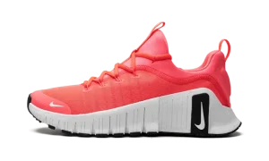 Free Metcon 6 WMNS "Hot Punch"