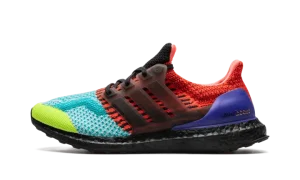 Ultraboost DNA "What The"