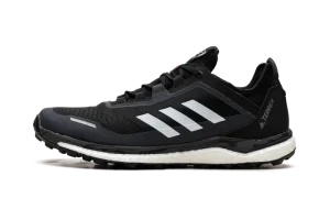 Terrex Agravic Flow "CORE BLACK/CRYSTAL WHITE/SOLAR RED"