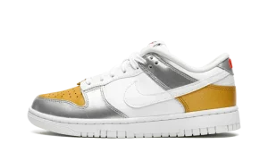 DUNK LOW WMNS "Gold White Silver"