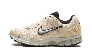 Zoom Vomero 5 WMNS "Pearl White"