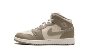 Air Jordan 1 Mid GS "Legend Brown"