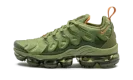 AIR VAPORMAX PLUS MNS WMNS
