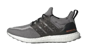 Ultraboost DNA CTY "Ho Chi Minh"