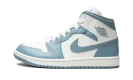 AIR JORDAN 1 MID WMNS "UNC"