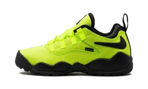 SB Darwin Low "Supreme - Volt"