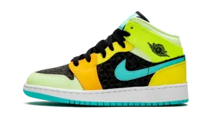 Air Jordan 1 Mid SE GS "Four Leaf Clover" BQ6931 037
