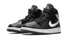 AIR JORDAN 1 MID WMNS "Black / White"