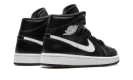 AIR JORDAN 1 MID WMNS "Black / White"