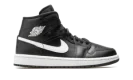AIR JORDAN 1 MID WMNS "Black / White"