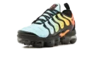 AIR VAPORMAX PLUS WMNS "Tropical Sunset"