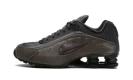 Shox R4 WMNS "Ironstone Off Noir"