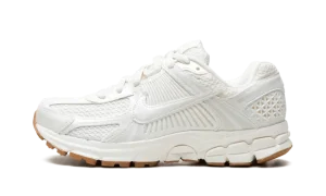 WMNS Nike Zoom Vomero 5 "SAIL GUM"