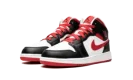 Jordan 1 Mid GS "Very Berry"