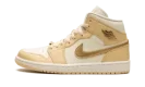 AIR JORDAN 1 MID WMNS "Pale Vanilla"