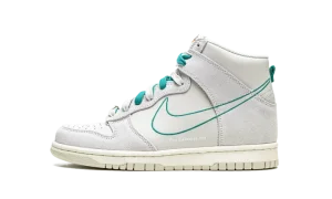 Dunk High SE GS "First Use - Green Noise"