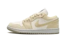 Air Jordan 1 Low WMNS "Team Gold / Sail"