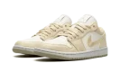 Air Jordan 1 Low WMNS "Team Gold / Sail"