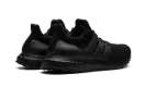Ultra Boost 5.0 DNA "Triple Black"
