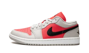 AIR JORDAN 1 LO WMNS "Light Iron Ore / Siren Red"