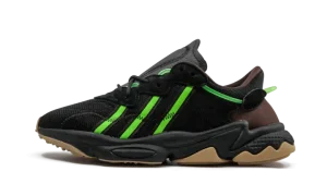 Ozweego "Pusha T - Core Black"