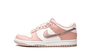 Dunk Low (GS) "Pink Velvet"