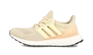 ULTRABOOST 1.0 WMNS "Ecru Tint / Semi Coral Fusion"