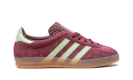 Gazelle Indoor "Shadow Red Semi Spark Green"