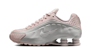 Shox R4 WMNS "Barely Rose Metallic Platinum"