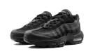 Air Max 95 Essential "Triple Black"