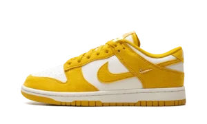 Dunk Low WMNS "Dark Sulfur Gold Mini Swoosh"
