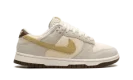 DUNK LOW WMNS "Coconut Milk"