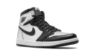 AIR JORDAN 1 RETRO HIGH OG WMNS "Silver Toe"