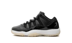 Jordan 11 Retro Low GS "72-10"