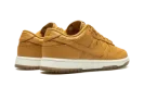 DUNK LO MNS WMNS "Quilted Wheat"