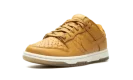 DUNK LO MNS WMNS "Quilted Wheat"
