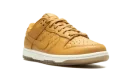 DUNK LO MNS WMNS "Quilted Wheat"