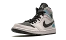 AIR JORDAN 1 MID WMNS "Iridescent"