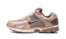 Zoom Vomero 5 "Dusted Clay"