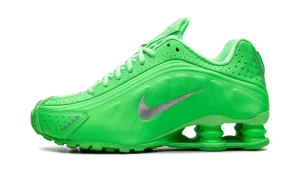 Shox R4 WMNS "Green Strike"