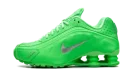 Shox R4 WMNS "Green Strike"