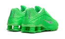 Shox R4 WMNS "Green Strike"