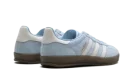 Gazelle Indoor WMNS "Clear Sky Off White"