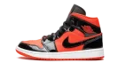 AIR JORDAN 1 MID WMNS "Hot Punch"